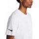 Biała koszulka bawełniana męska Nike Park 20 Tee CZ0881 100 z krótkim rękawem, okrągłym dekoltem i małym logo Nike na rękawie