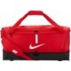 Czerwona torba sportowa Nike Academy Team L Hardcase 59 l z twardym czarnym spodem, oddzielną dolną komorą, białym logo i paskie