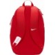 Czerwony plecak sportowy Nike Academy Team 2.3 30 l ze Storm-FIT, pokrowcem przeciwdeszczowym, kieszenią na piłkę i regulowanymi