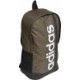 Zielony khaki plecak sportowy Adidas Essentials Linear 23 l z białym logo, bocznymi kieszeniami i regulowanymi szelkami