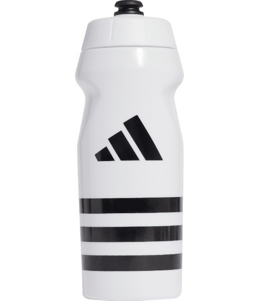 Biały bidon sportowy Adidas Tiro Bottle 500 ml z czarnym logo, boczną skalą, szerokim otworem, zakrętką i wygodnym ustnikiem