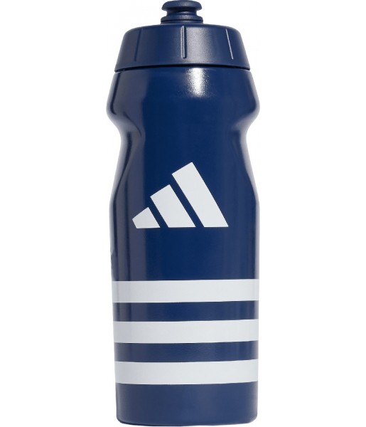 Granatowy bidon sportowy Adidas Tiro Bottle 500 ml z białym logo, boczną skalą, szerokim otworem, zakrętką i wygodnym ustnikiem