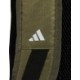 Oliwkowy plecak sportowy Adidas Essentials 3-Stripes TR BP 23 l IZ1909 z białymi paskami, kieszenią na laptopa i powlekanym spod