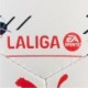 Biało-kolorowa piłka nożna Puma Stellar LaLiga Mini 085152 01 r. 1 z granatowymi, turkusowymi i różowymi detalami oraz logo Puma