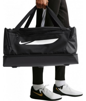 Torba sportowa Nike Academy Team Hardcase 40 l IO0923 010 czarna z usztywnionym dolnym dnem
