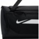 Torba sportowa Nike Academy Team 60 l IO0918 010 czarna z białym logo i bocznymi kieszeniami