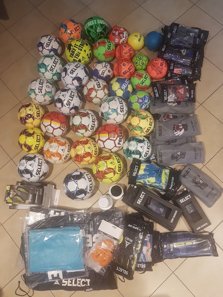 Piłki i akcesoria sportowe dostępne w Hurtowni Sportowej MANOM